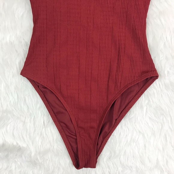 NEW L*Space Cha Cha pointelle EUC swimsuit - Picture 7 of 11